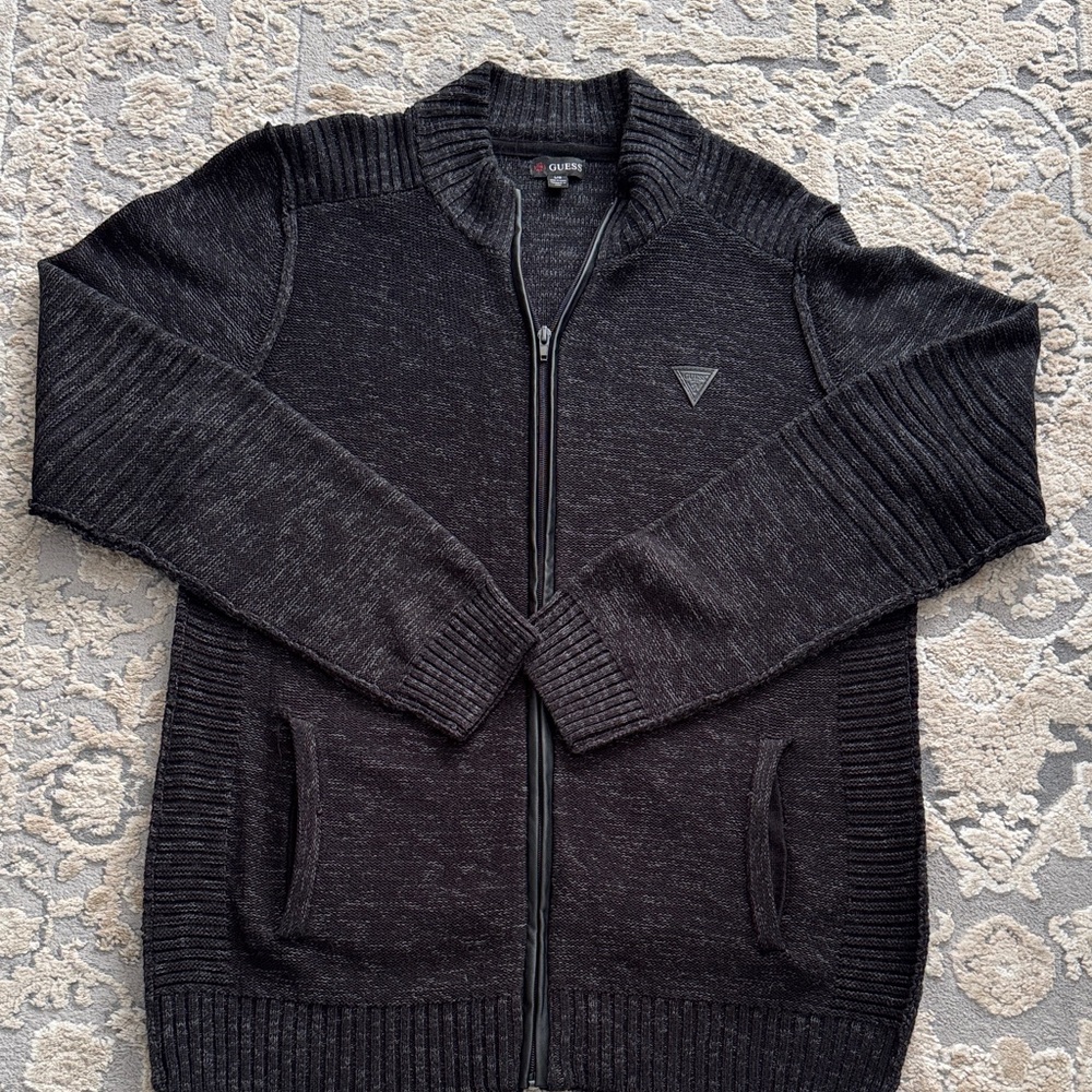 3/&25

GUESS 

Men's Charcoal Zip-Up Sweater